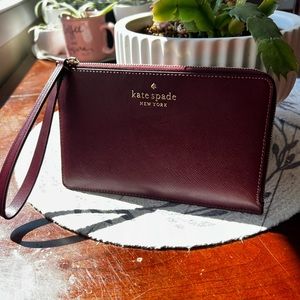 Kate Spade - Deep Berry Staci Medium L Zip Wristlet